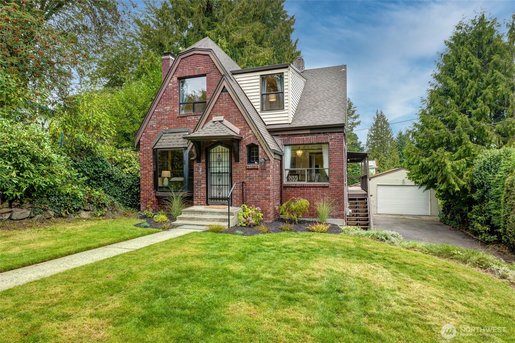 1514 NE 95th Street, Seattle, WA 98115