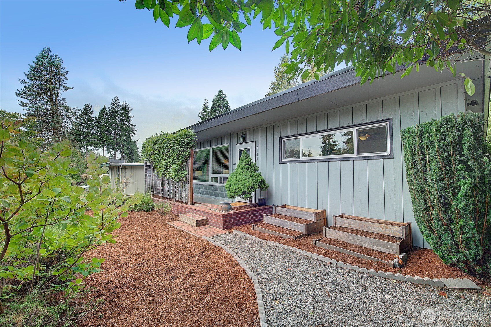 2138 N 130th Street, Seattle, WA 98133