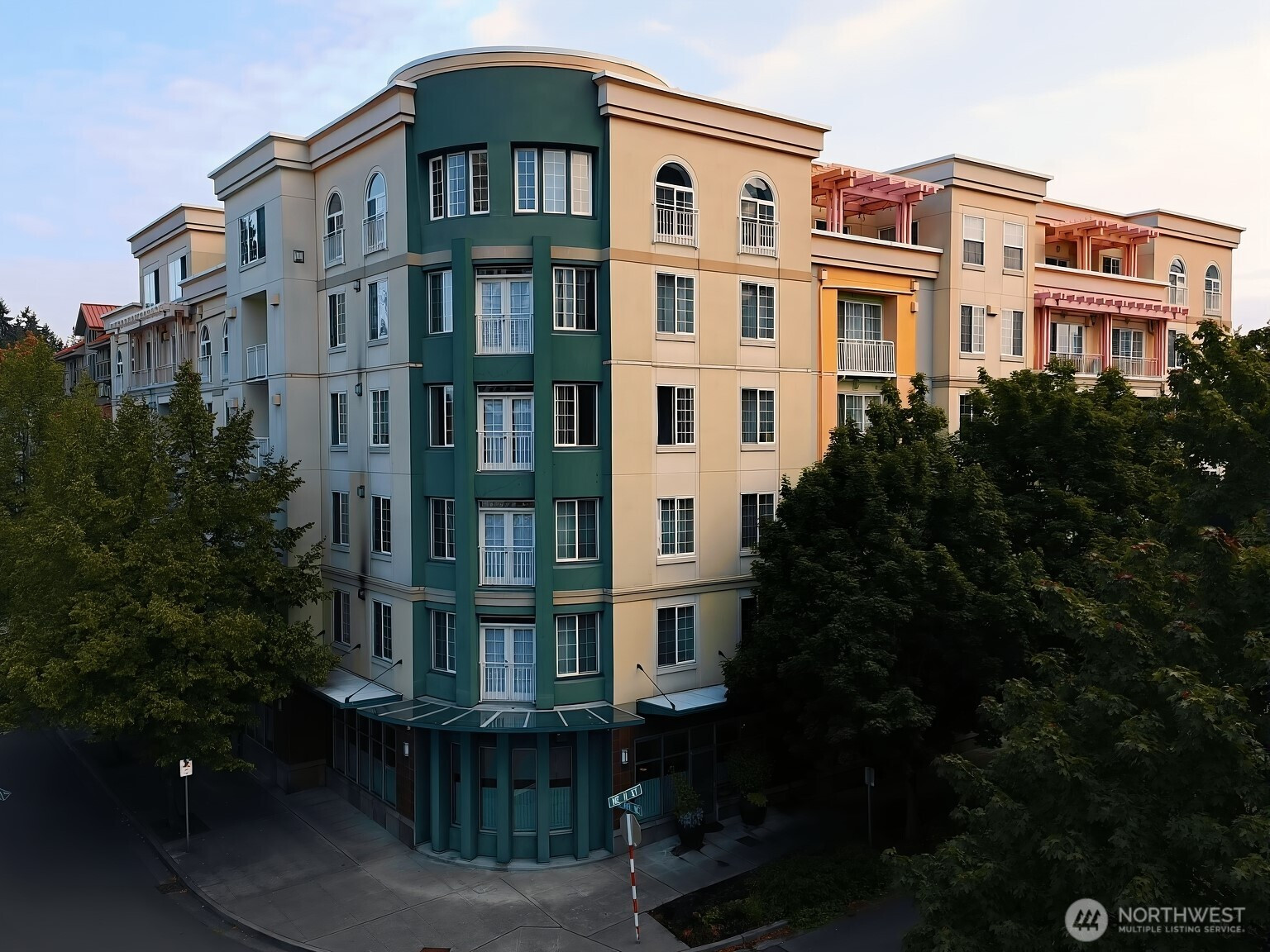 11004 NE 11th Street, Bellevue, WA 98004