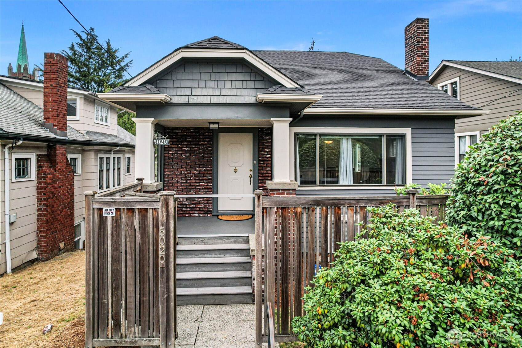 5020 7th ave ne, Seattle, WA 98105
