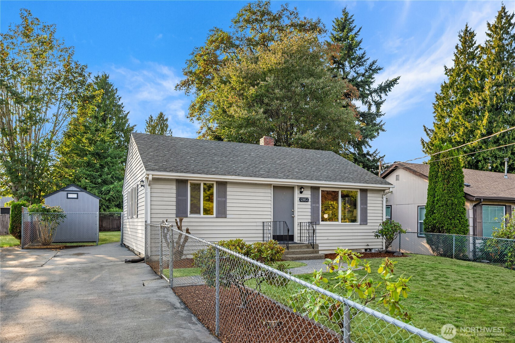 12853 Occidental Avenue S, Burien, WA 98168