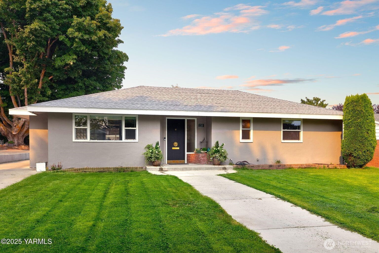 116 N 30th Avenue, Yakima, WA 98902