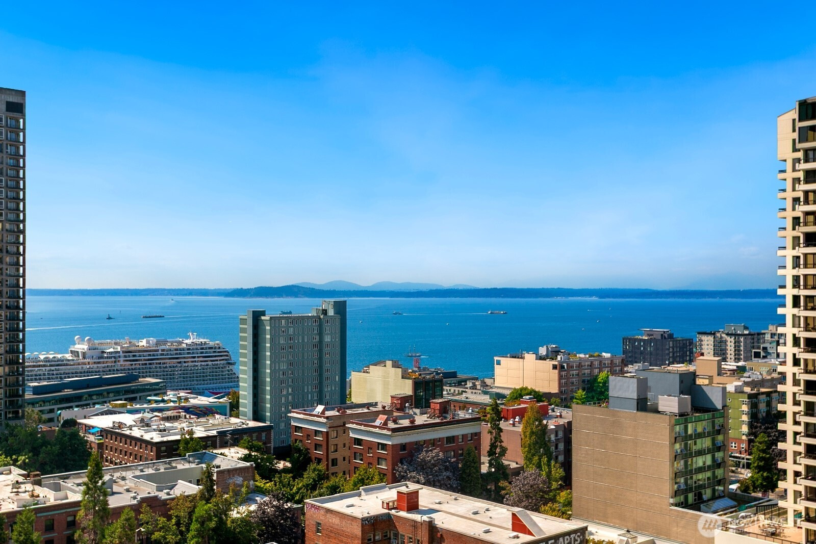 2100 3rd Avenue, Seattle, WA 98121