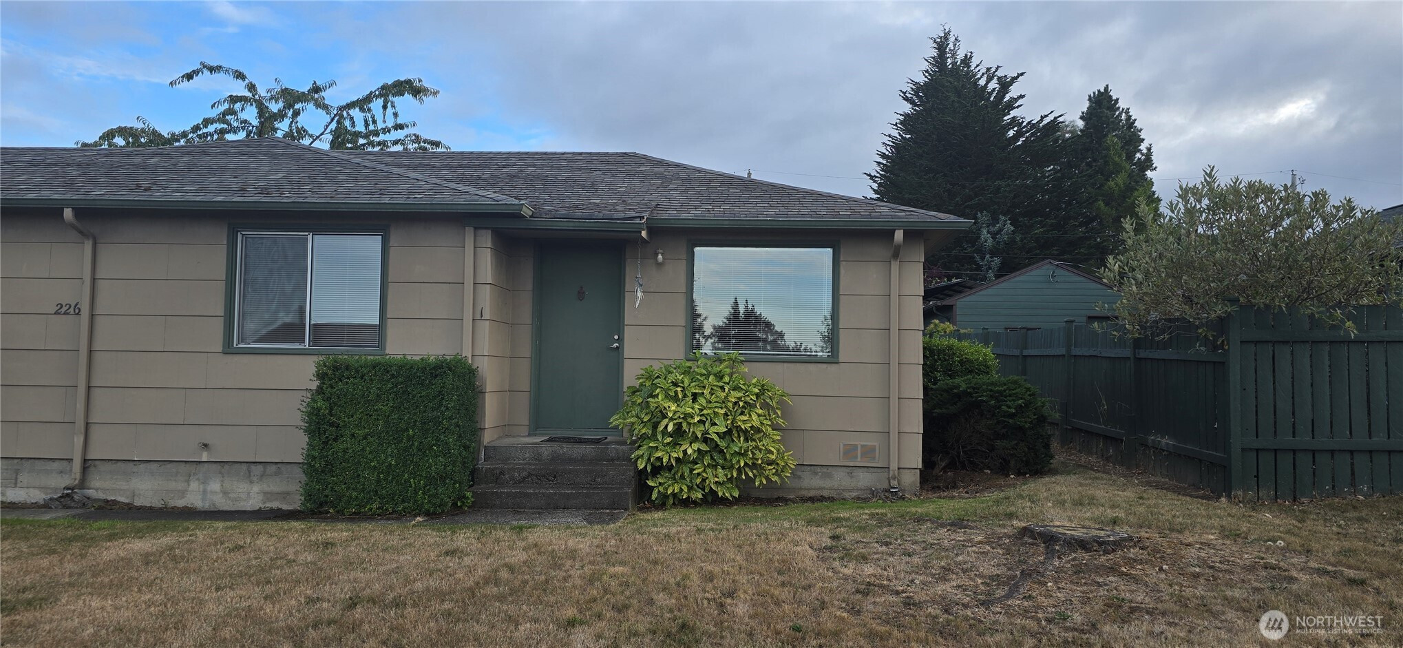 226 Orcas Avenue, Port Angeles, WA 98362