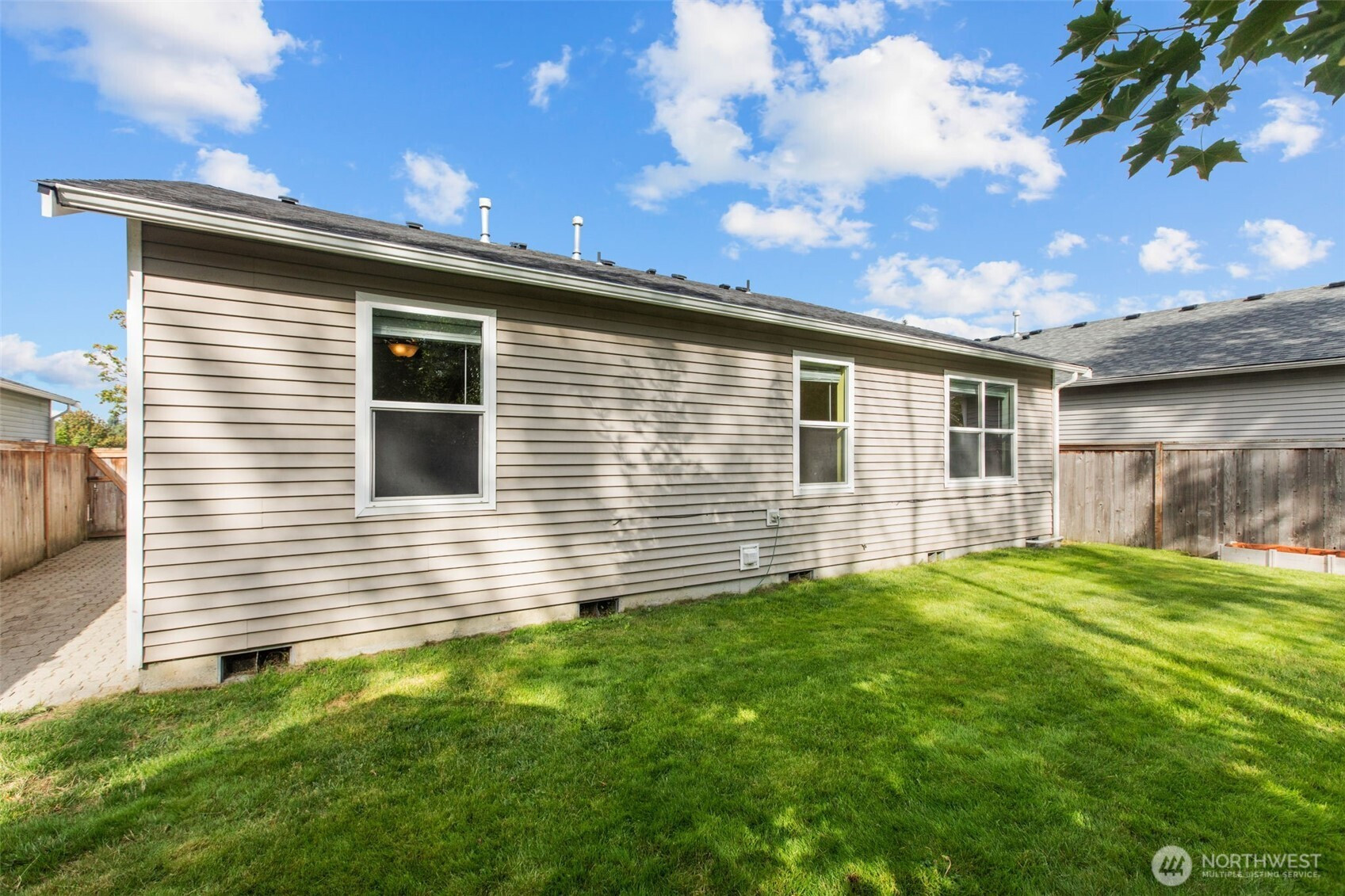 17225 85th Avenue Ct E, Puyallup, WA 98375