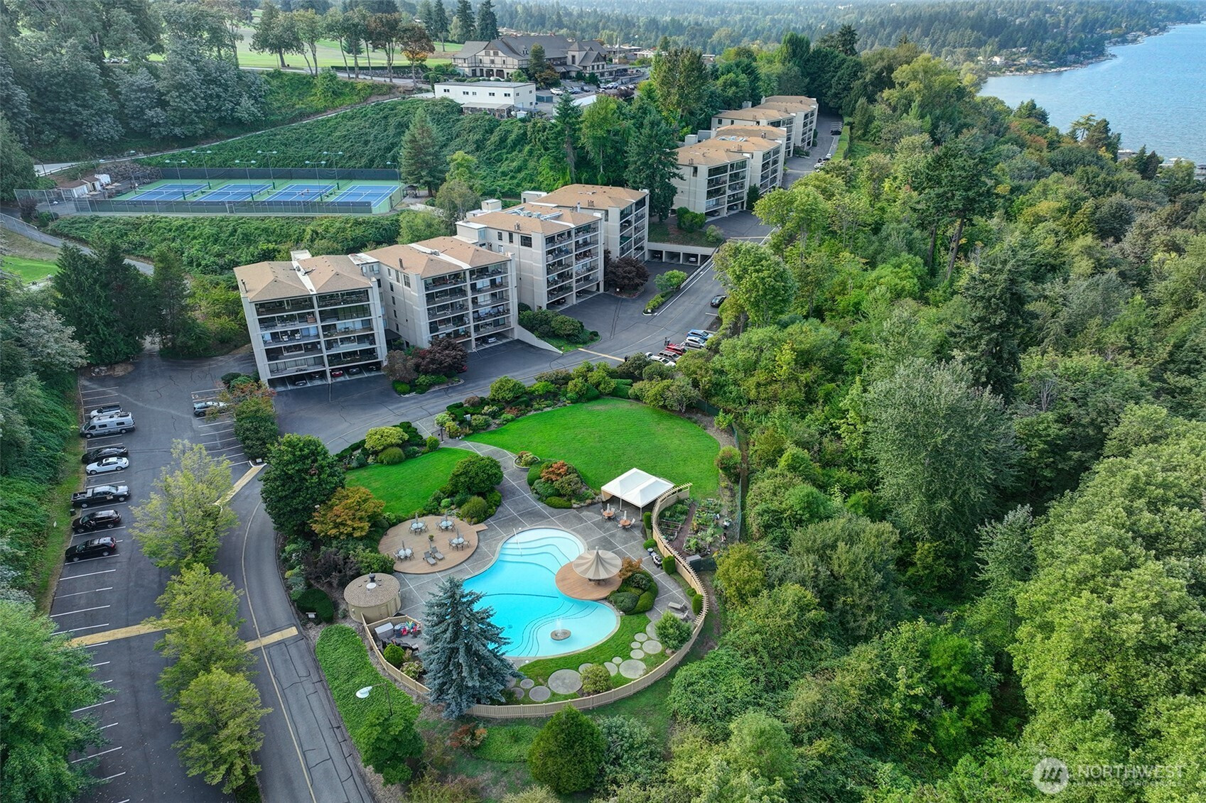 8005 Sand Point Way NE, Seattle, WA 98115