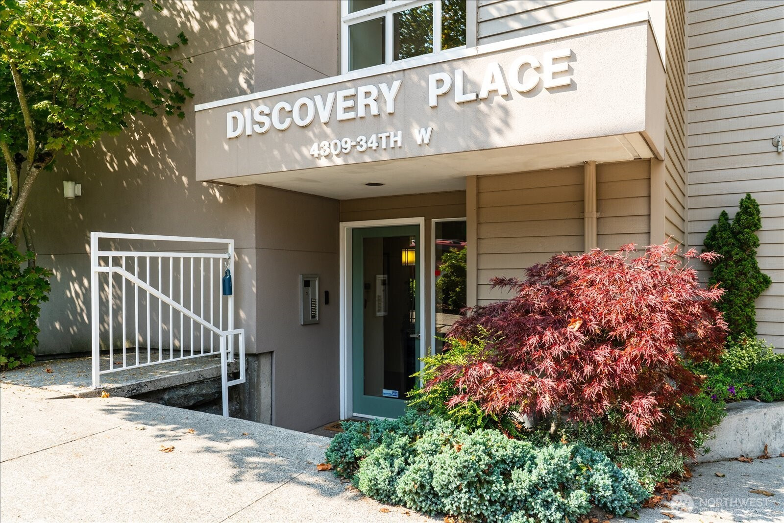 4309 34th Avenue W, Seattle, WA 98199