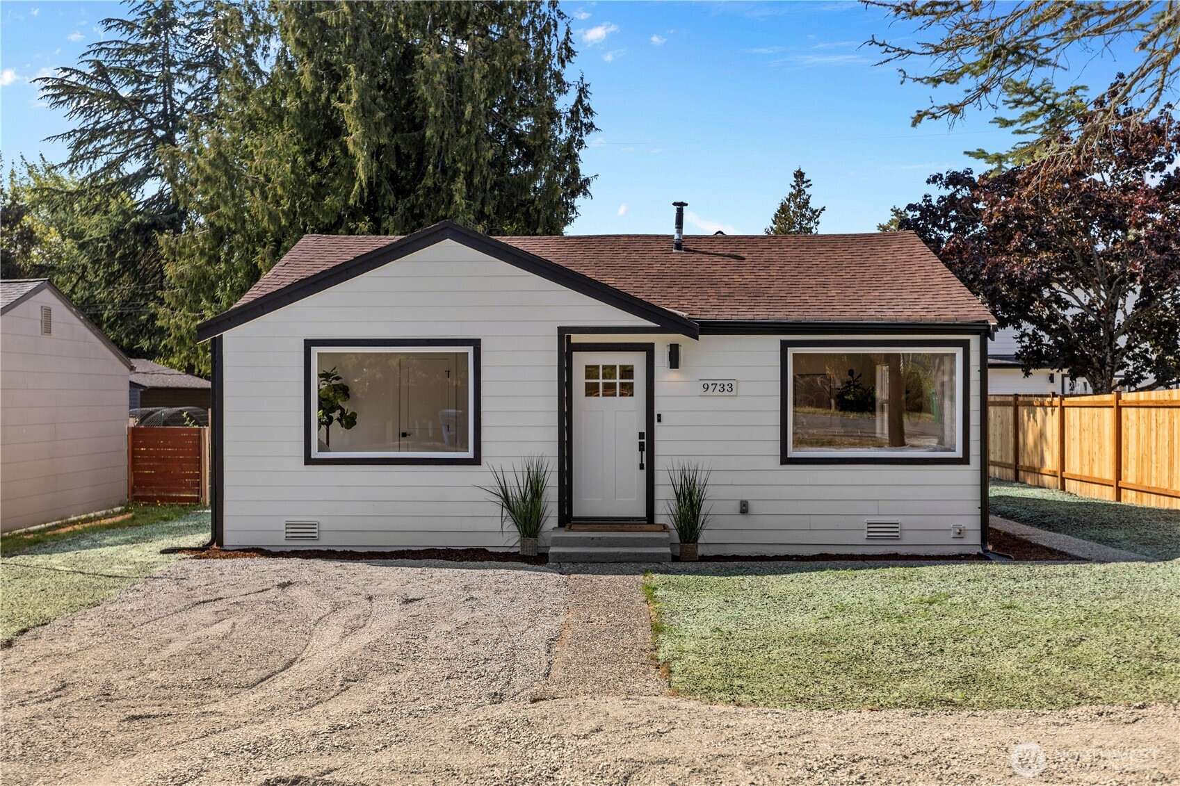 9733 Evanston Avenue N, Seattle, WA 98103