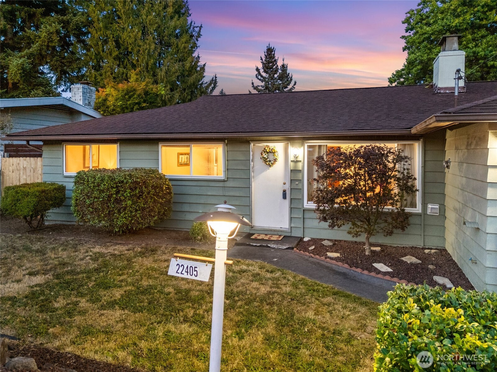 22405 40th Place W, Mountlake Terrace, WA 98043