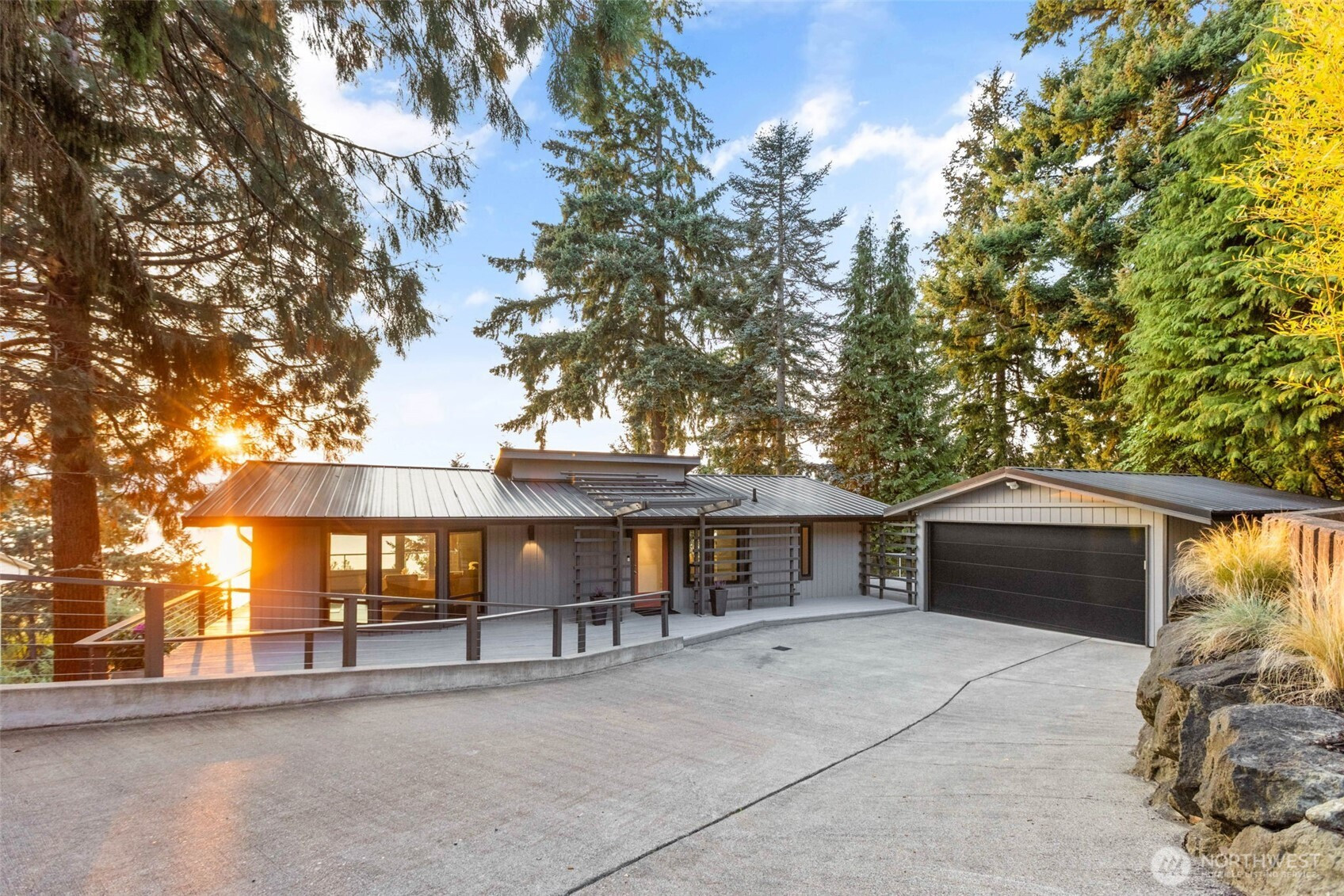 15733 25th Avenue SW, Burien, WA 98166
