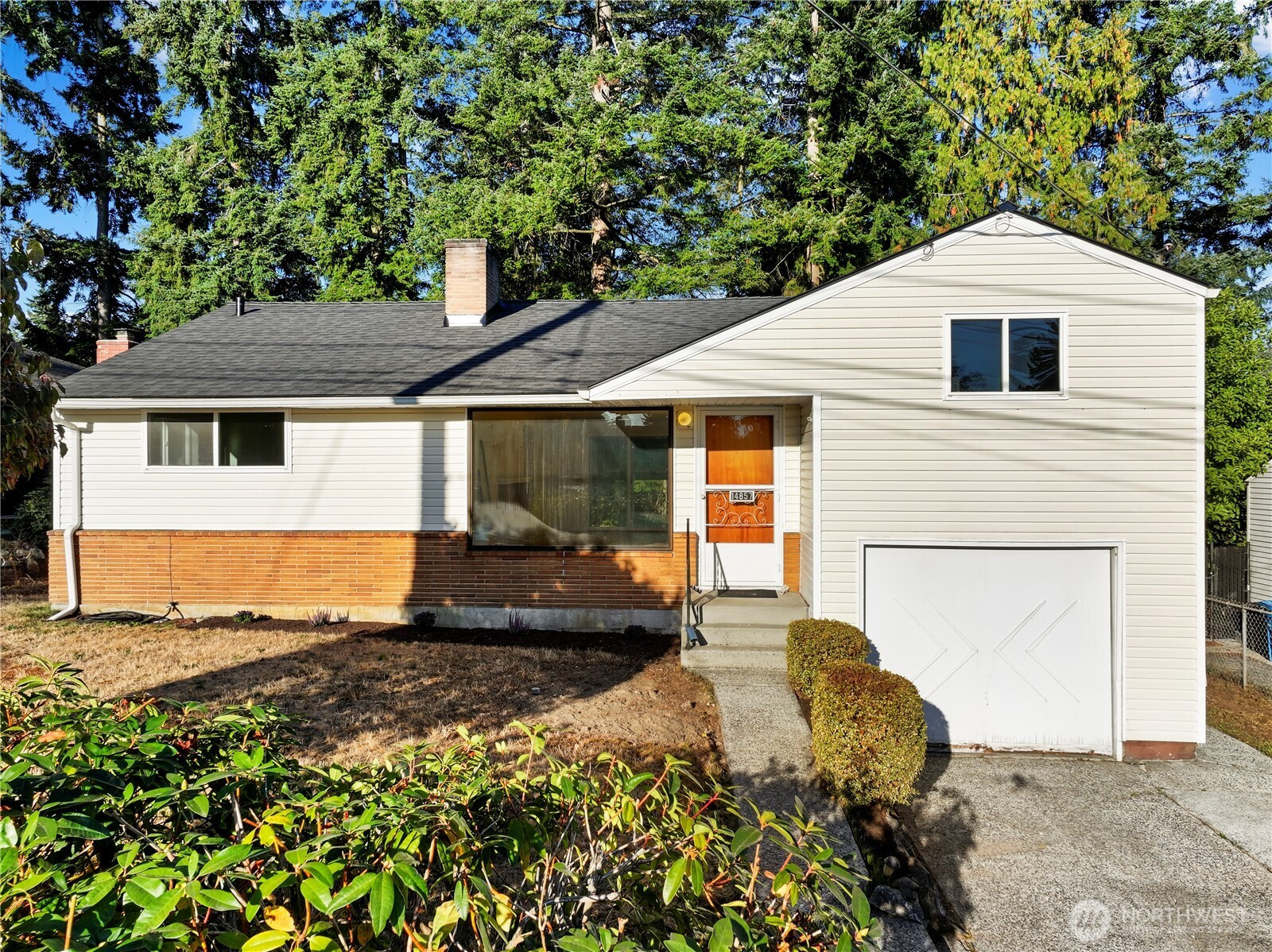 14857 Wallingford Avenue N, Shoreline, WA 98133