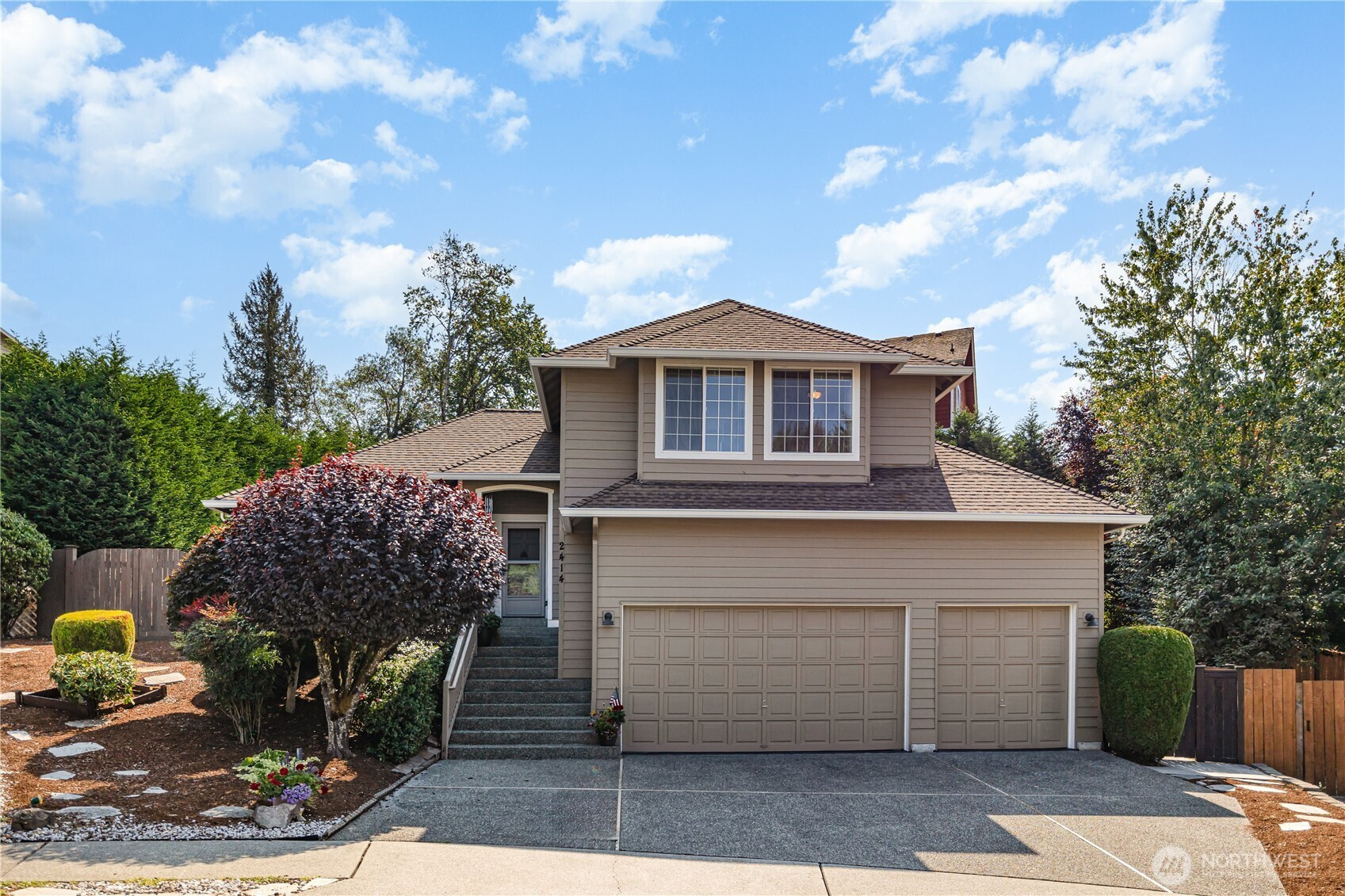 2414 Kennewick Place NE, Renton, WA 98056