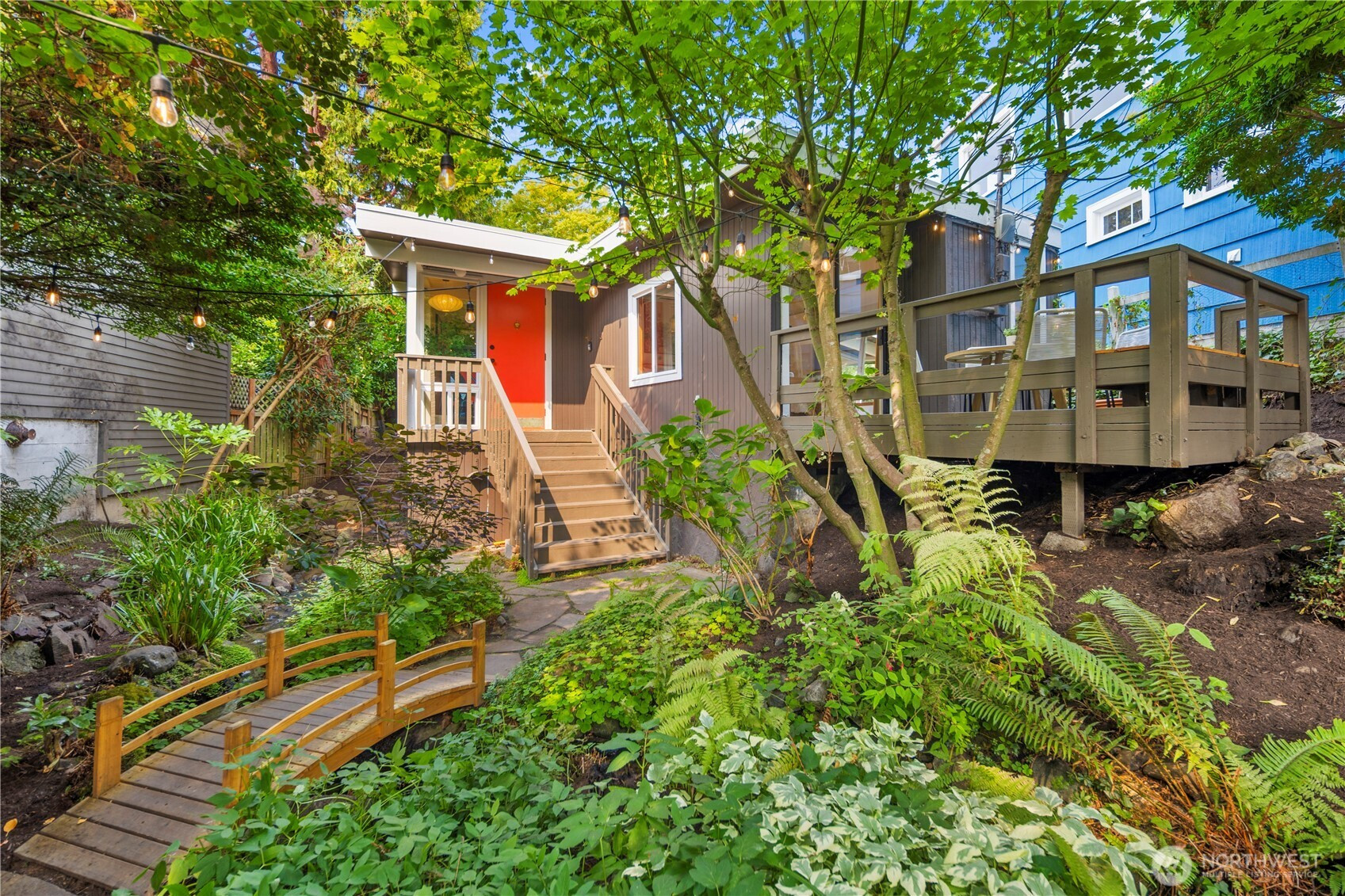 2632 NW North Beach Drive, Seattle, WA 98117