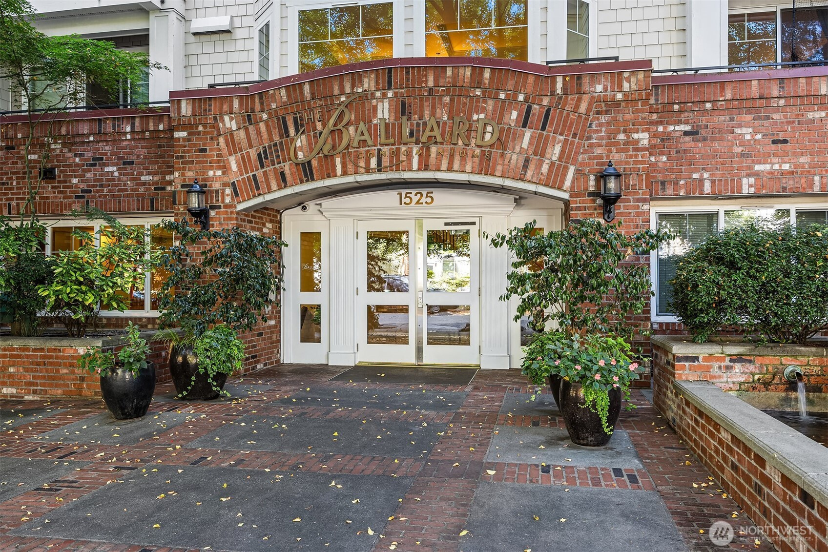 1525 NW 57th Street, Seattle, WA 98107