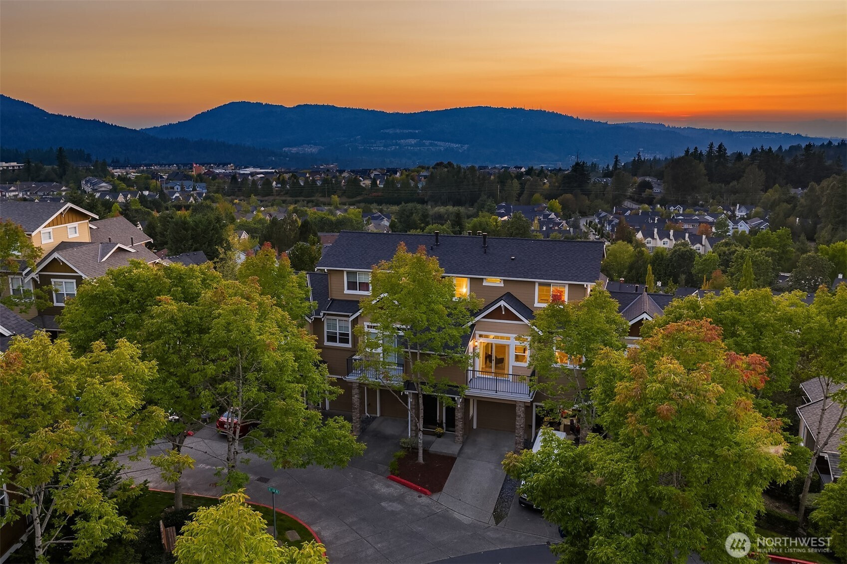 1887 16th Lane NE, Issaquah, WA 98029