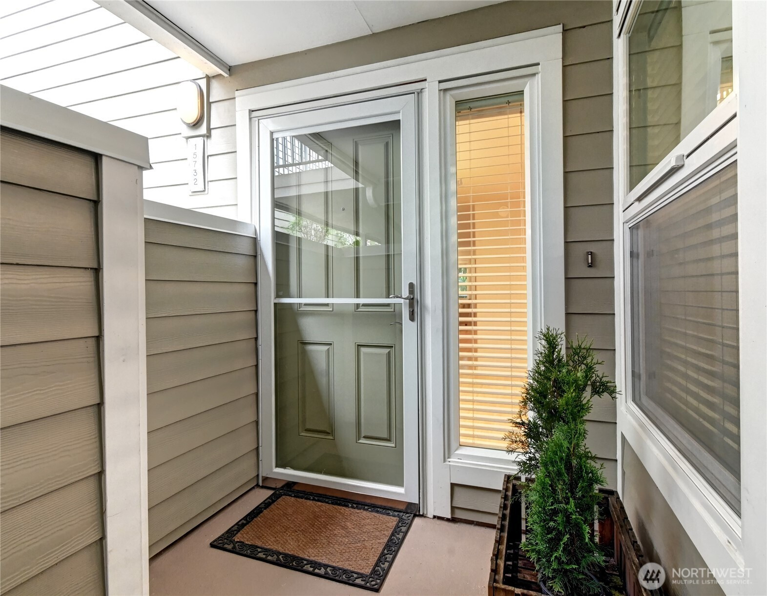 15732 NE 70th Court, Redmond, WA 98052