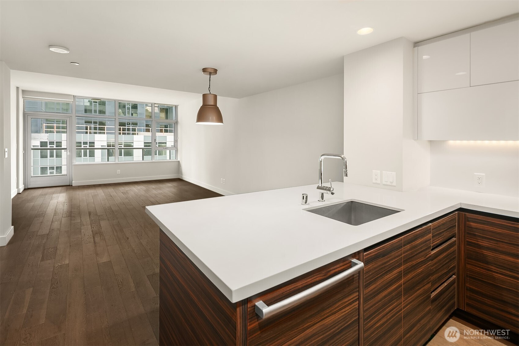 583 Battery Street, Seattle, WA 98121