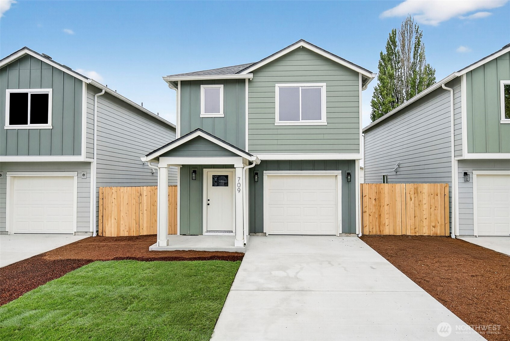 709 S 9th Avenue, Kelso, WA 98626