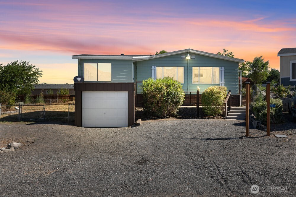 308 Spring Circle SW, Mattawa, WA 99349