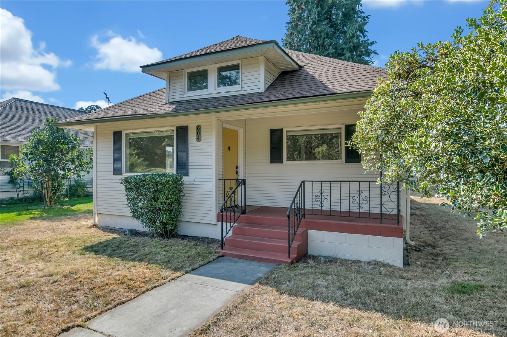 604 Dupont Avenue, Dupont, WA 98327