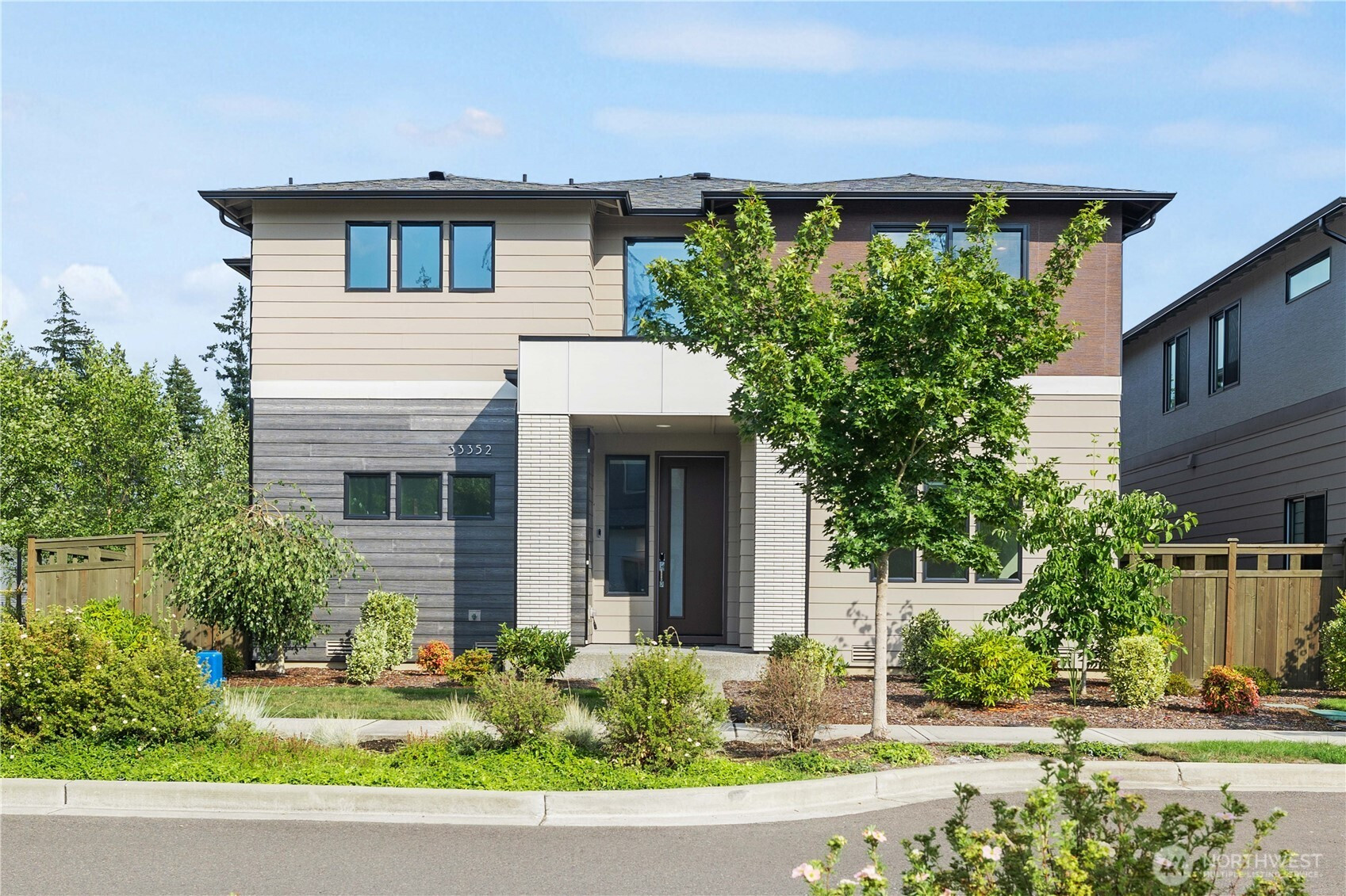33352 Holly Avenue SE, Black Diamond, WA 98010