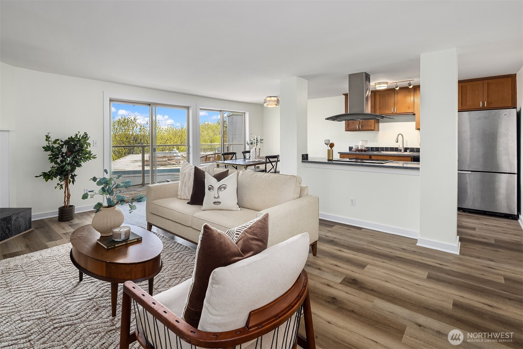 1730 Taylor Avenue N, Seattle, WA 98109