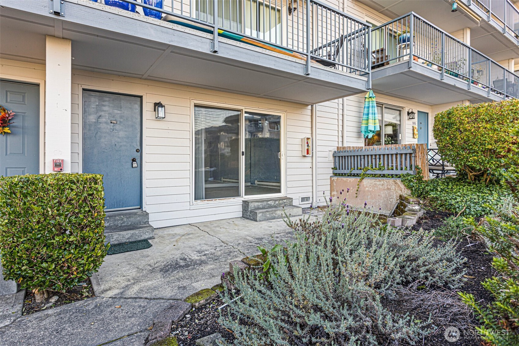 22977 Marine View Dr S, Des Moines, WA 98198