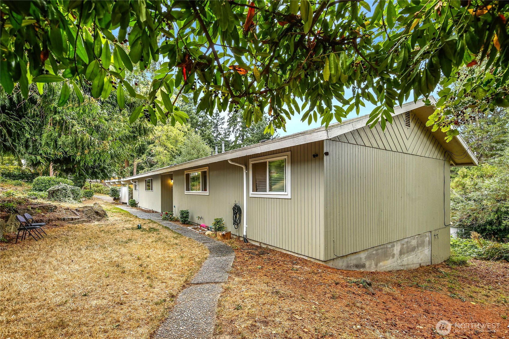 1901 NE 30th Street, Bremerton, WA 98310