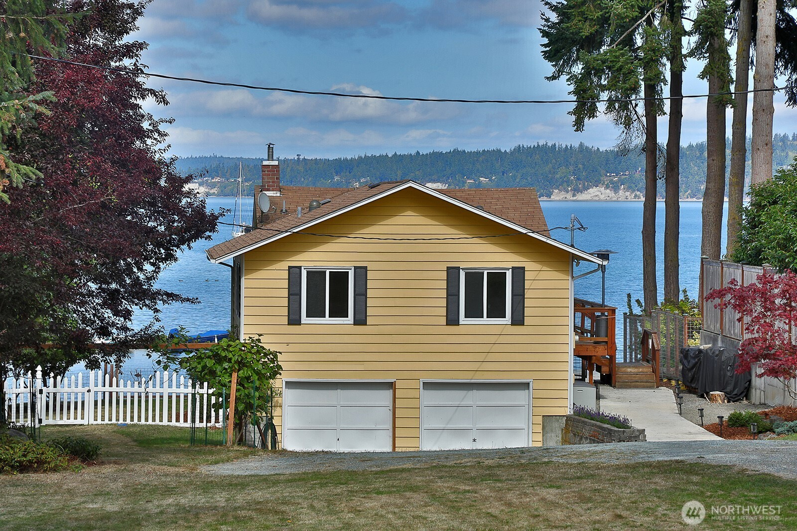 4381 Honeymoon Bay Road, Greenbank, WA 98253