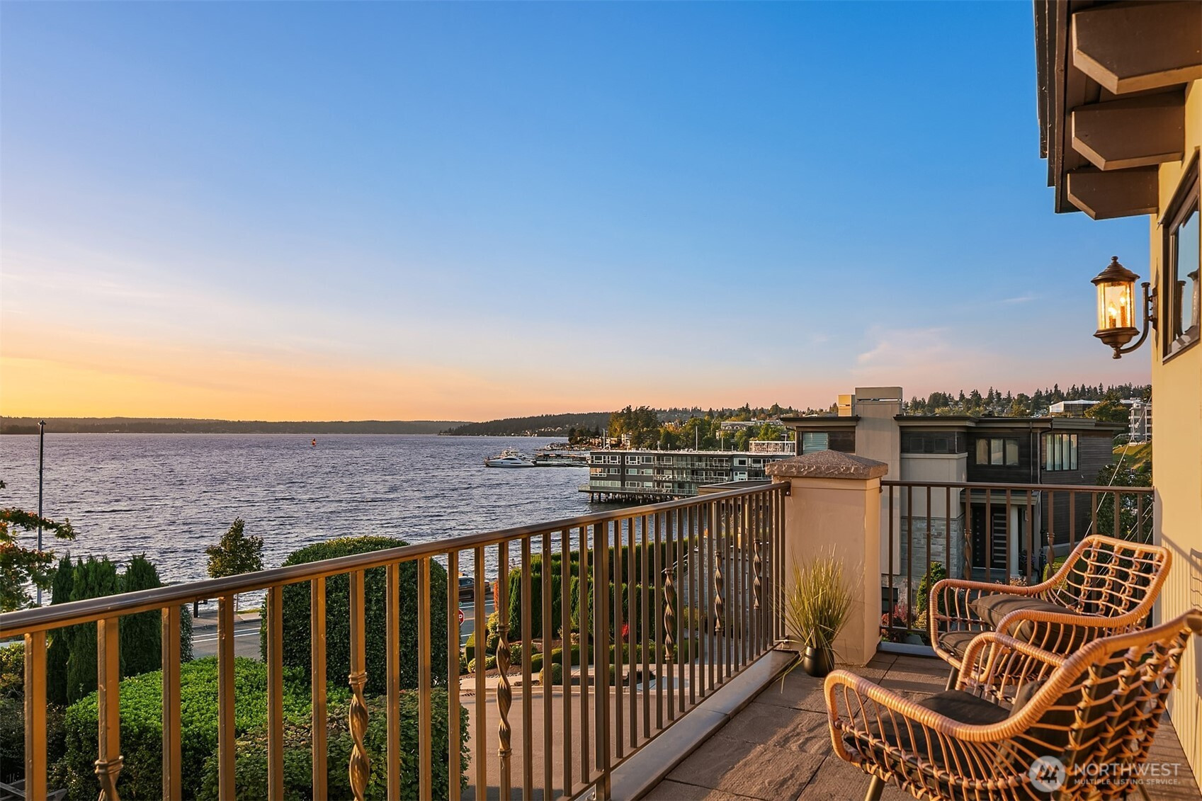 701 1st Street S, Kirkland, WA 98033