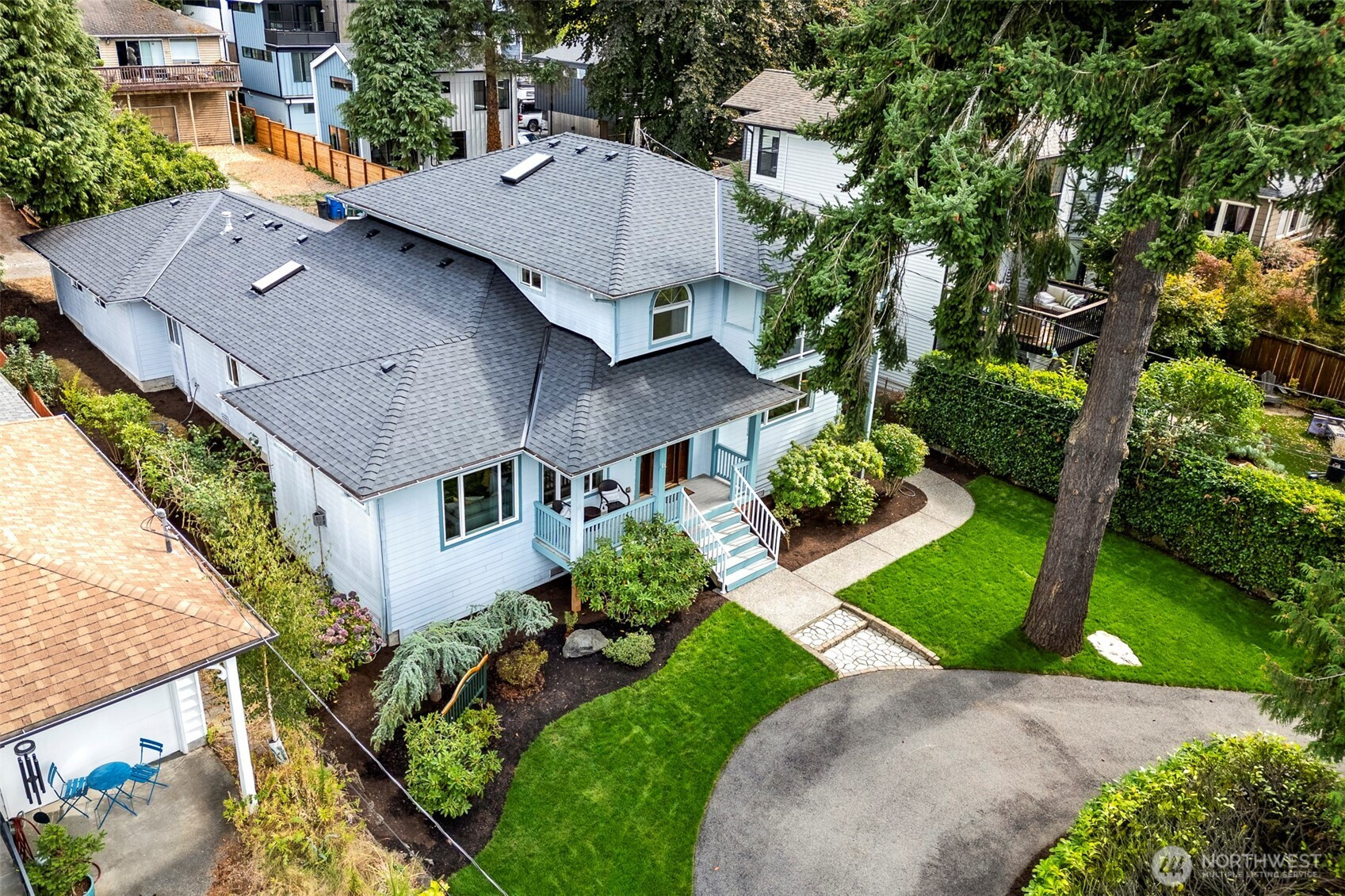 10722 3rd Avenue NW, Seattle, WA 98177
