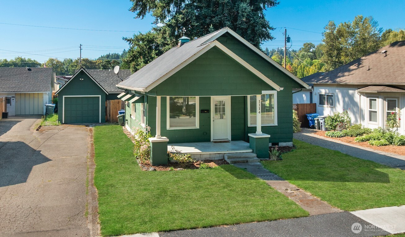 1114 Sumner Avenue, Sumner, WA 98390