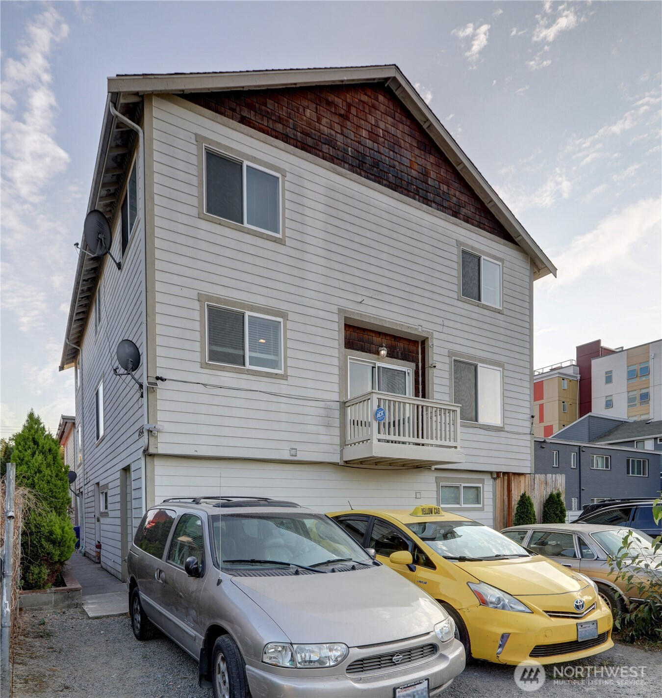 4542 S Henderson Street, Seattle, WA 98118
