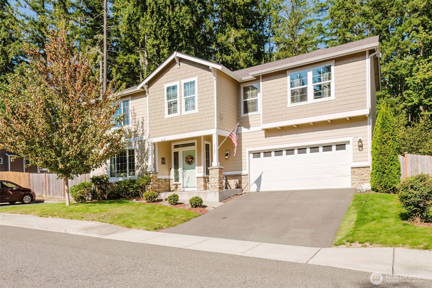 3707 SE Chesterton Drive, Port Orchard, WA 98366
