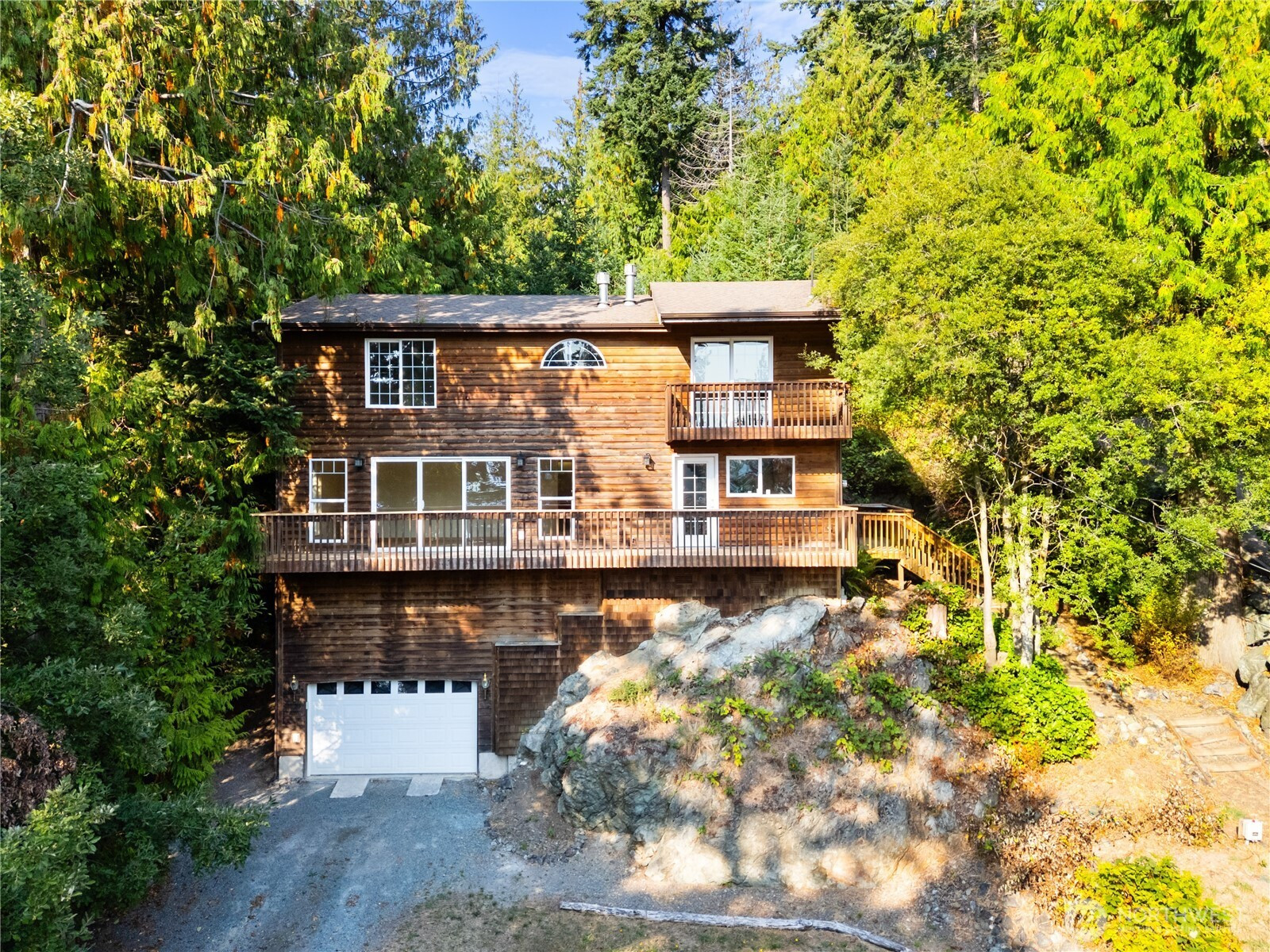 7604 Holiday Boulevard, Anacortes, WA 98221