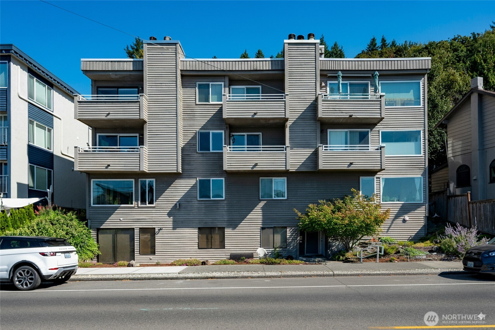 4226 Beach Drive SW, Seattle, WA 98116