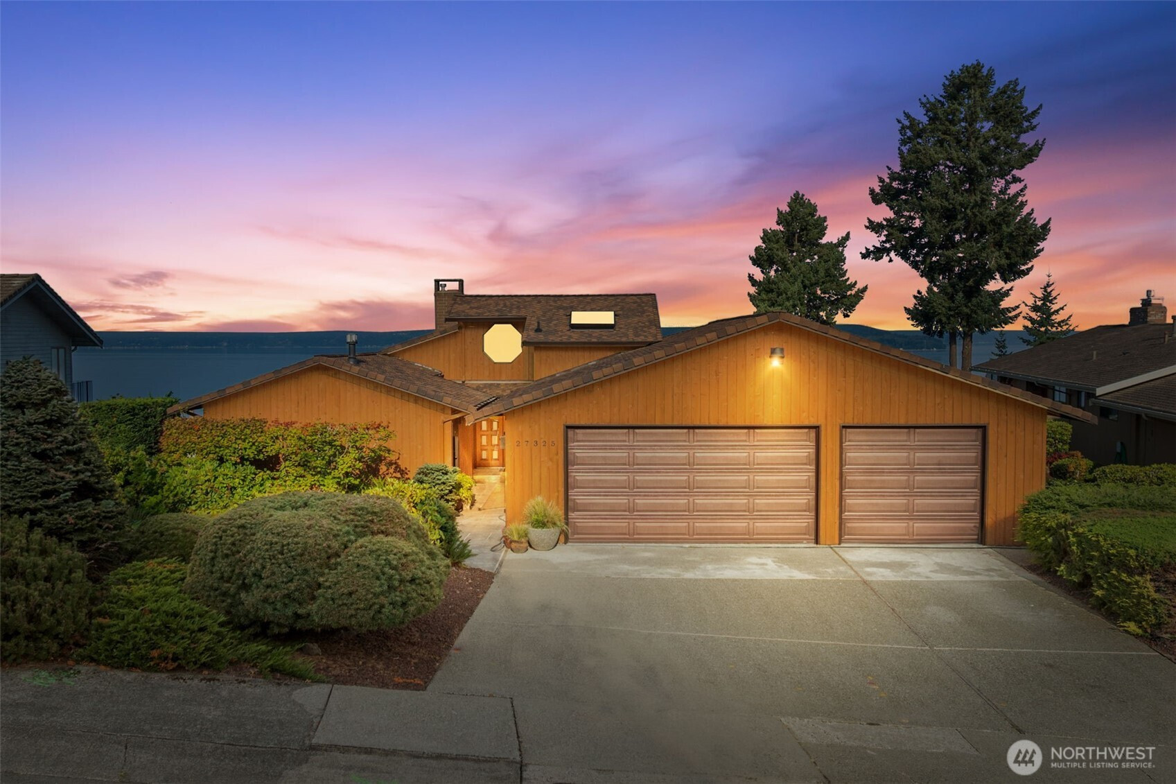 27325 10th Place S, Des Moines, WA 98198
