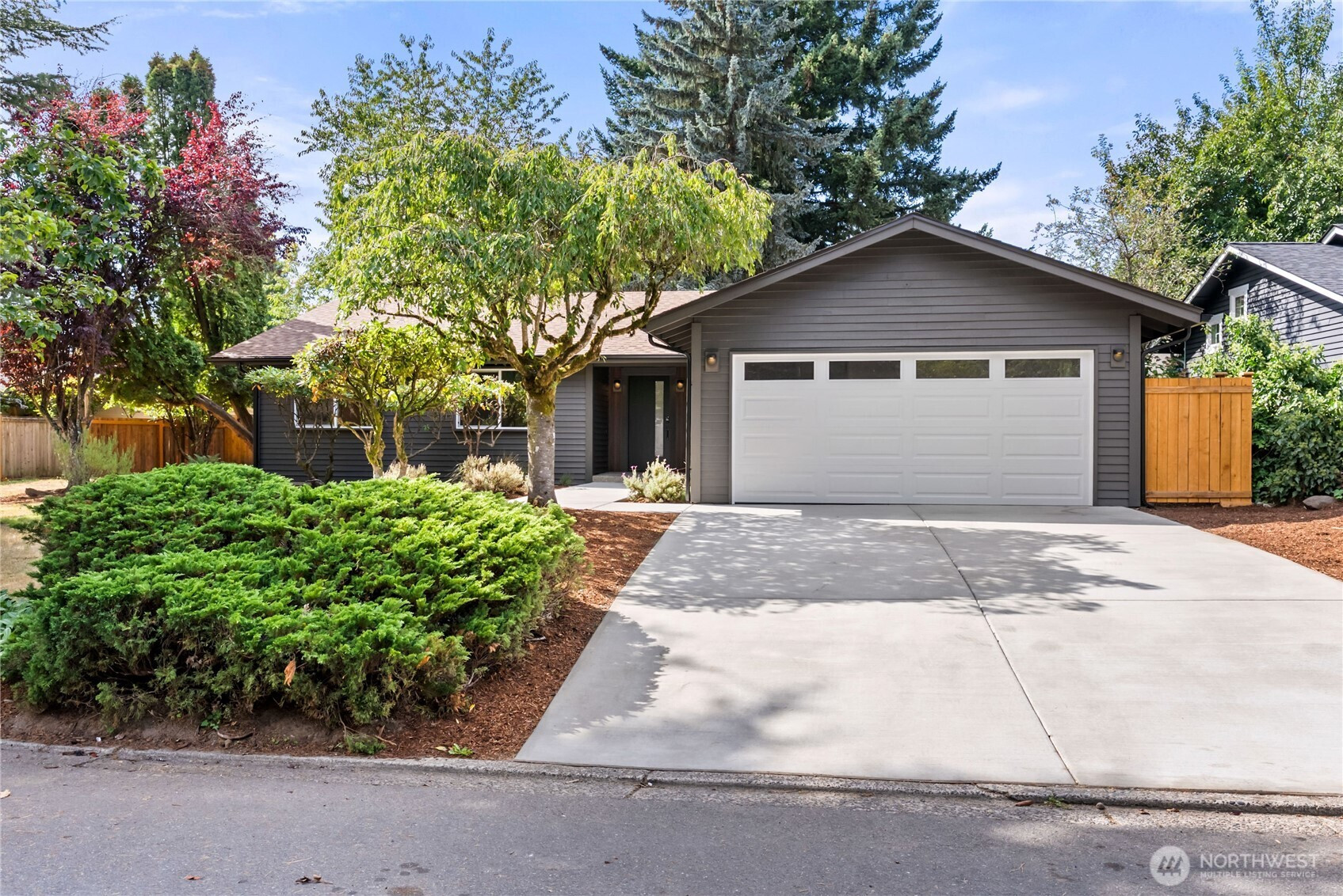 15203 111th Ave NE, Bothell, WA 98011