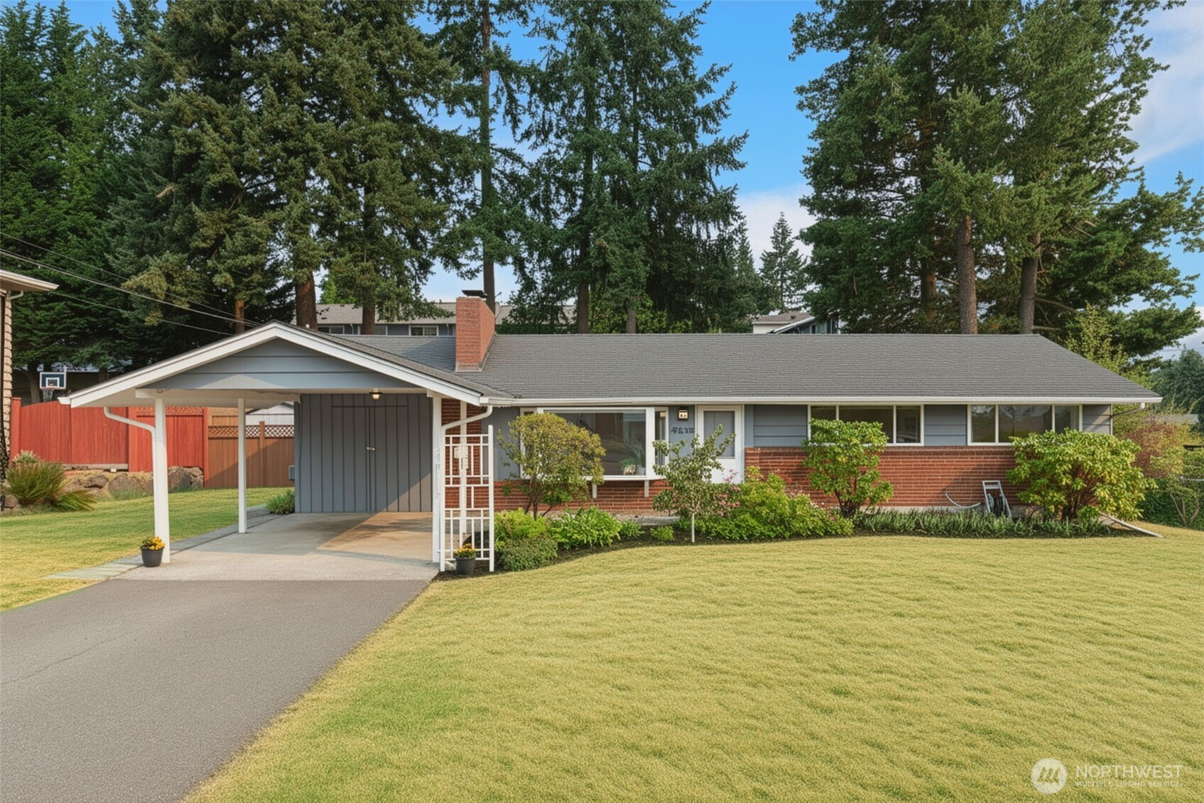 7515 SW 215th Street, Edmonds, WA 98026