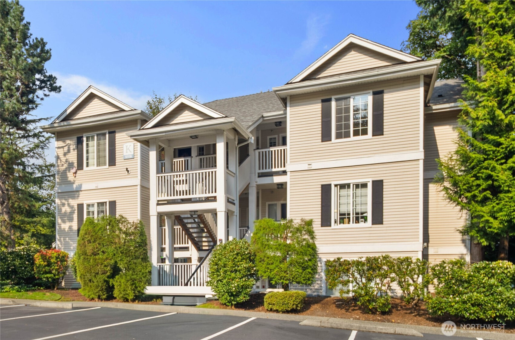 12116 NE 172nd Place, Bothell, WA 98011