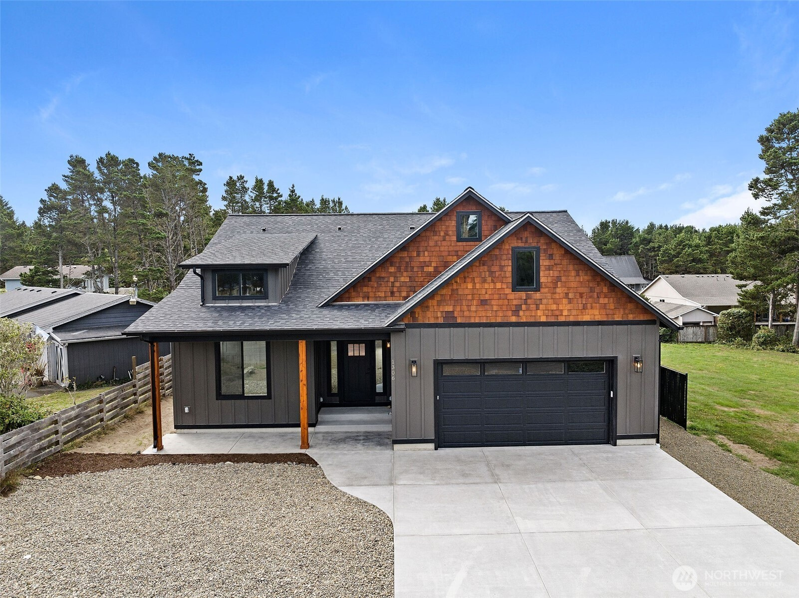 1306 195th, Long Beach, WA 98631