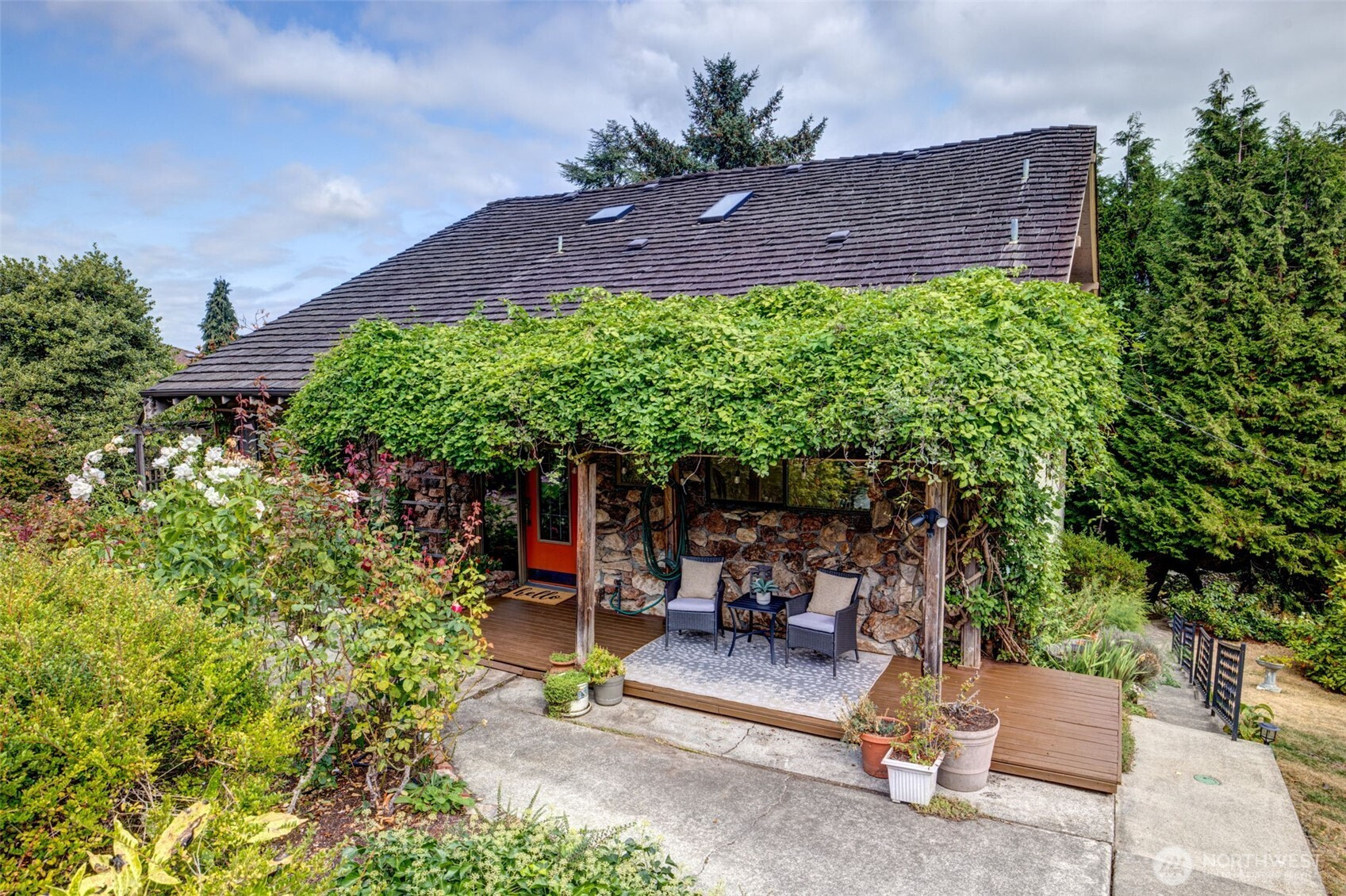 9733 Arrowsmith Avenue S, Seattle, WA 98118