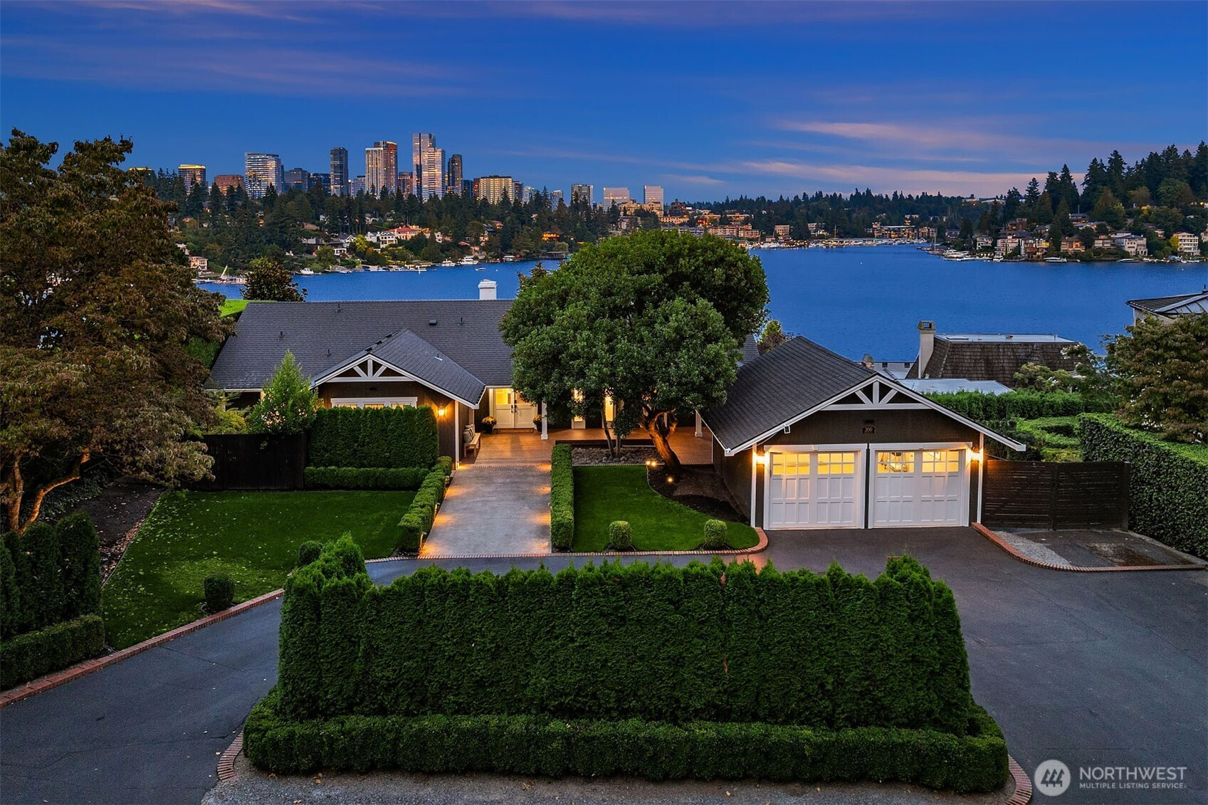 300 Overlake Drive E, Medina, WA 98039