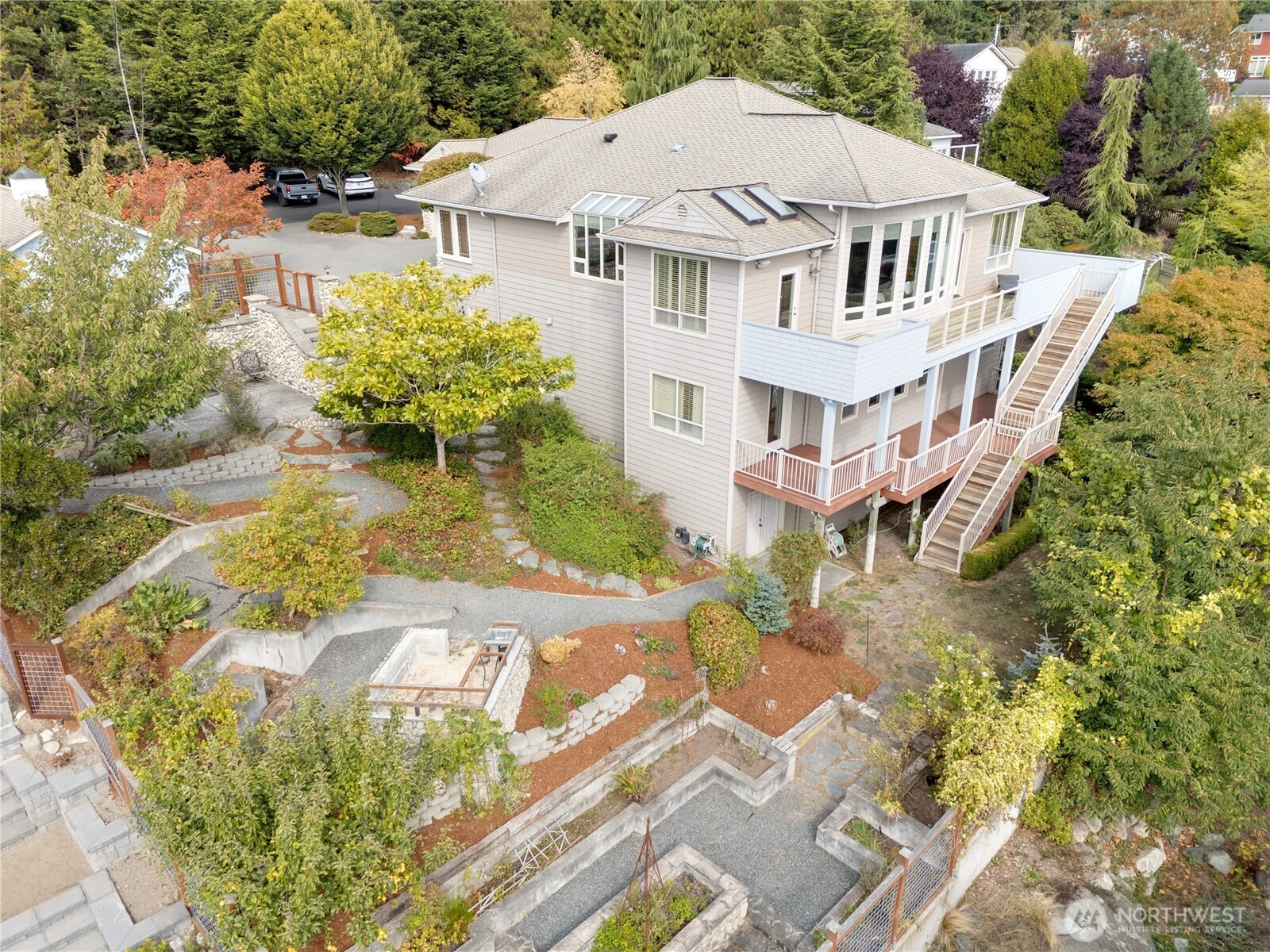 2911 Meridian Court, Anacortes, WA 98221