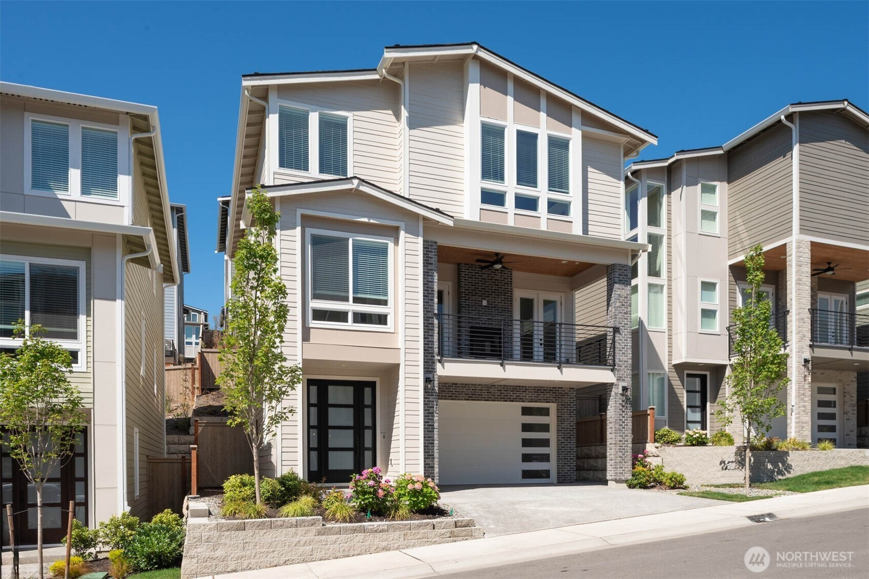 7585 S 130th Place, Seattle, WA 98178