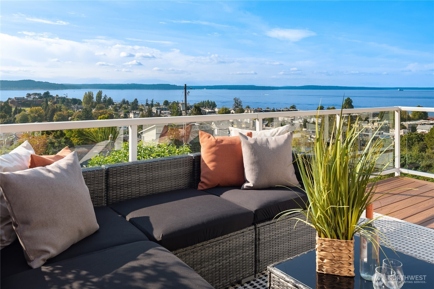 3326 58th Avenue SW, Seattle, WA 98116