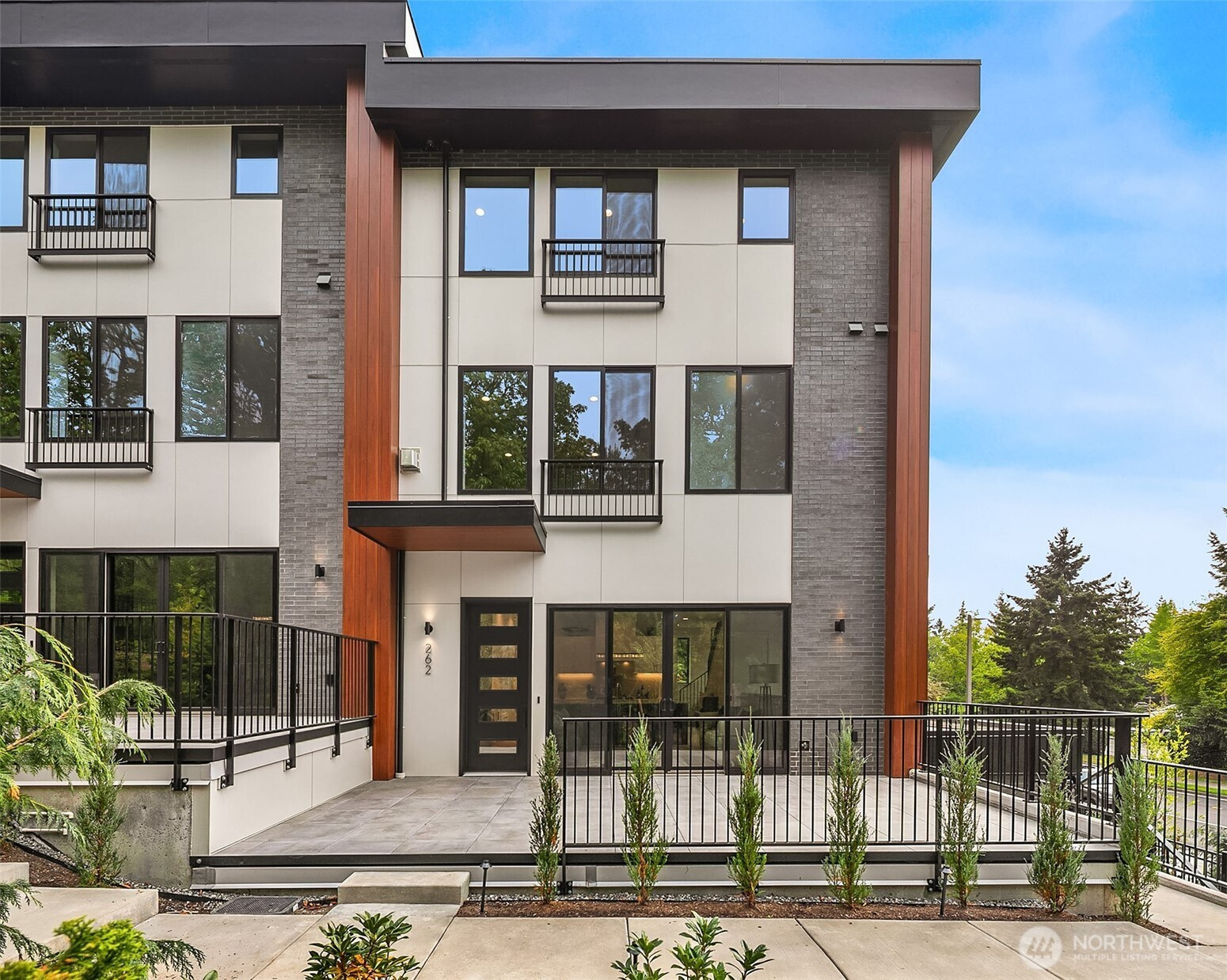 286 118th Avenue SE, Bellevue, WA 98005