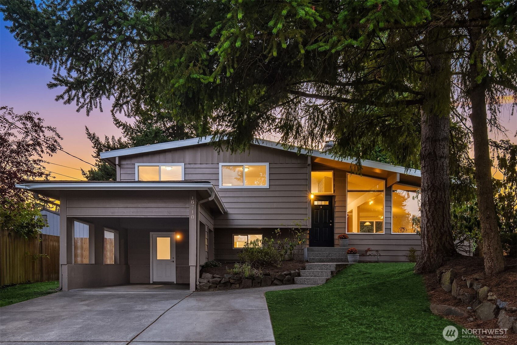 18710 64th Avenue W, Lynnwood, WA 98037