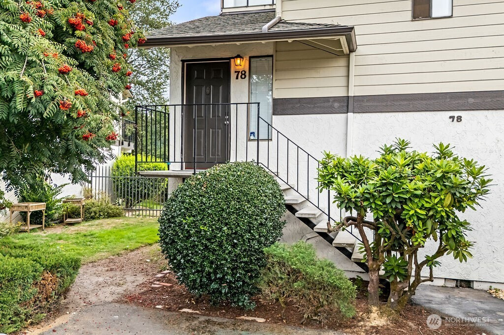 1810 Maple Lane, Kent, WA 98030