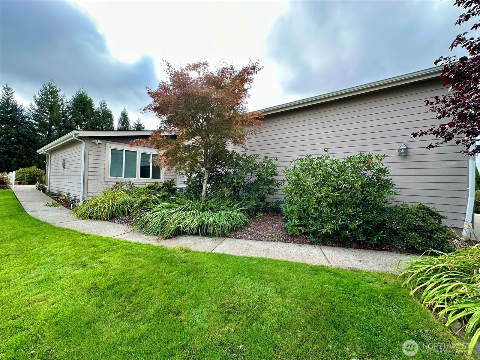 3504 Meadowbrook Lane SE, Lacey, WA 98503